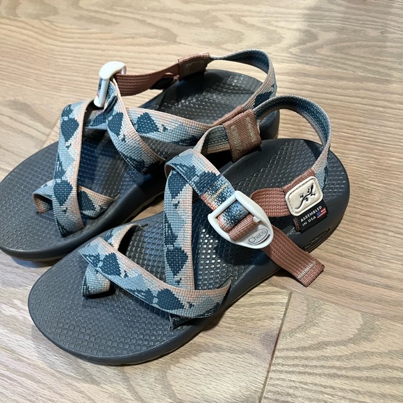 Chaco Sandals size 7 - Picture 2 of 4